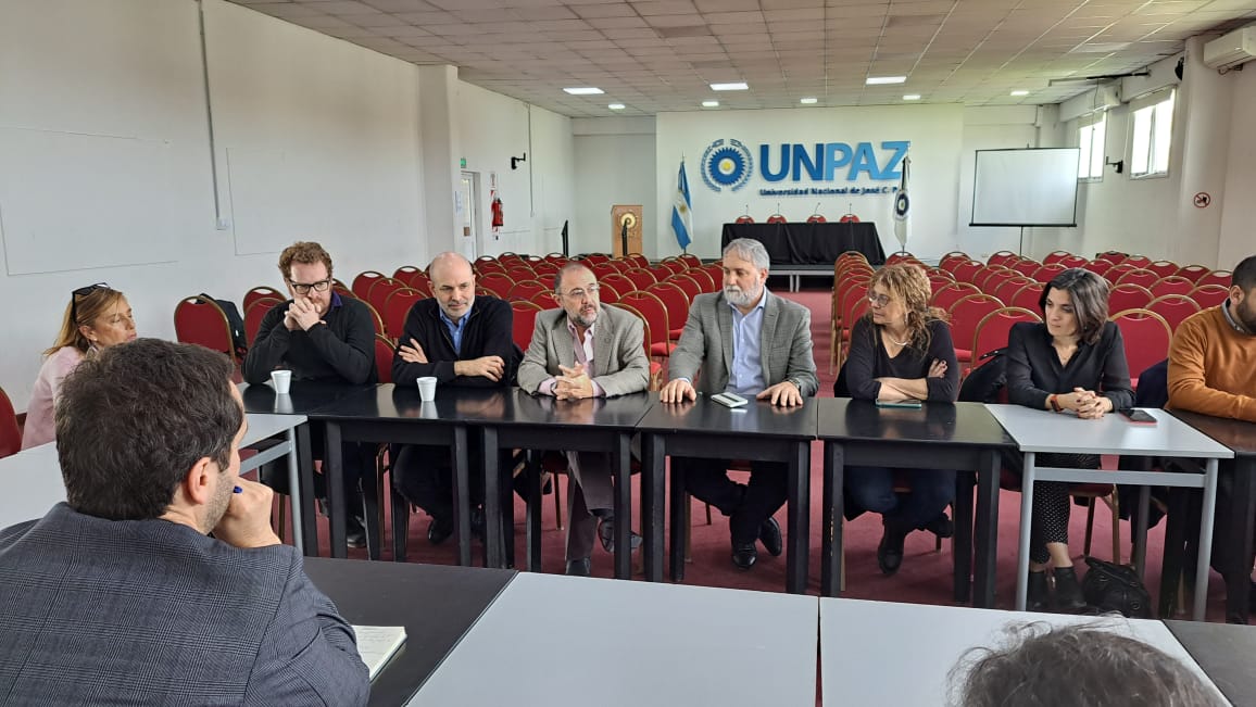 En este momento estás viendo La Comisión de Investigaciones Científicas se reunió en la Universidad de José C. Paz<p class = "resumen">Las autoridades de la CIC recorrieron obras en ejecución en la universidad y compartieron una reunión de trabajo con el rectorado. </p>