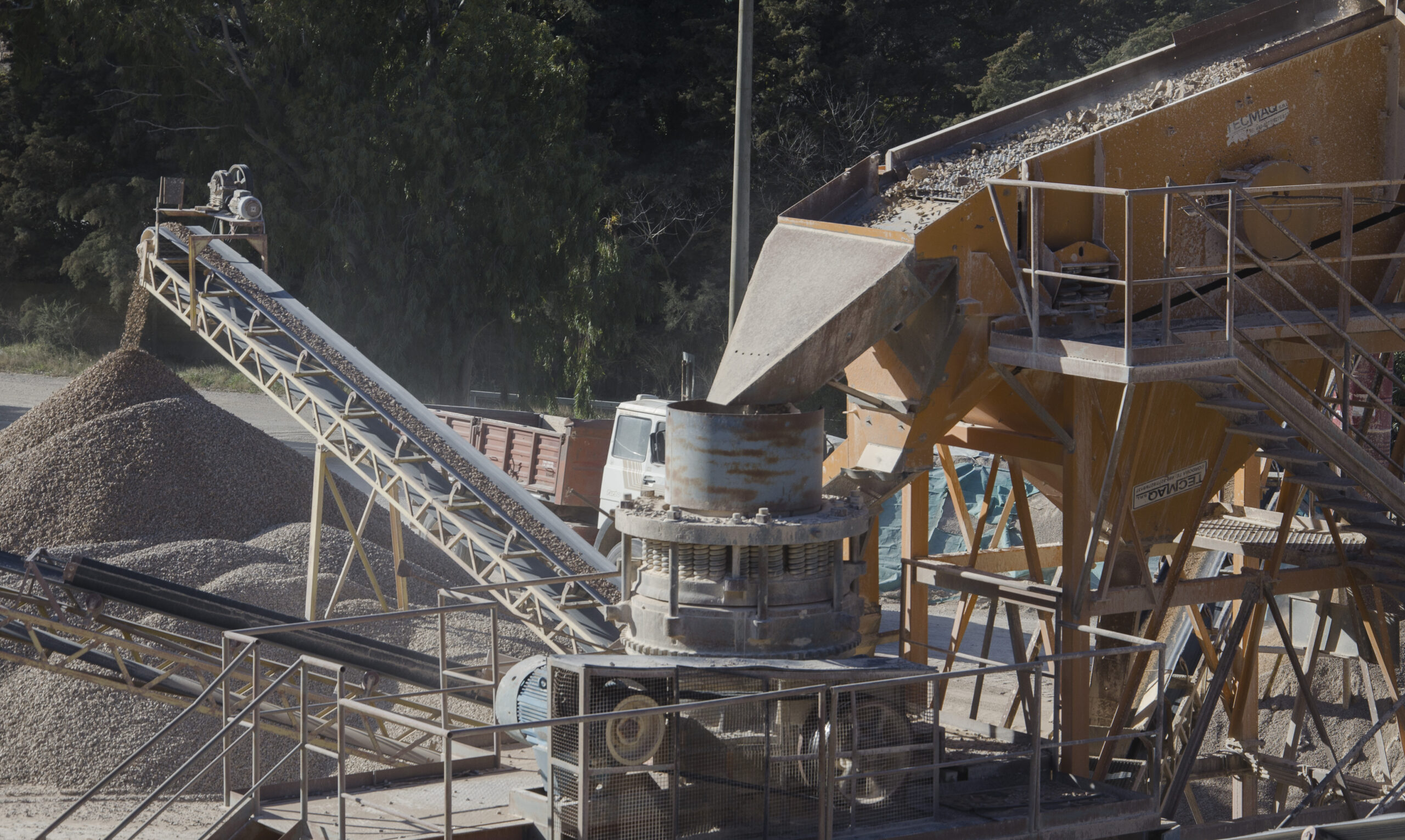 En este momento estás viendo Se encuentra abierta la inscripción para el Encuentro Provincial 2022 de Minería, Ciencia e Industria en Olavarría<p class = "resumen">El evento se realizará el 18 de noviembre y busca dar soluciones para proyectar el desarrollo del sector minero bonaerense. Será organizado por el Ministerio de Producción, Ciencia e Innovación Tecnológica bonaerense en conjunto con la Comisión de Investigaciones Científicas.
</p>