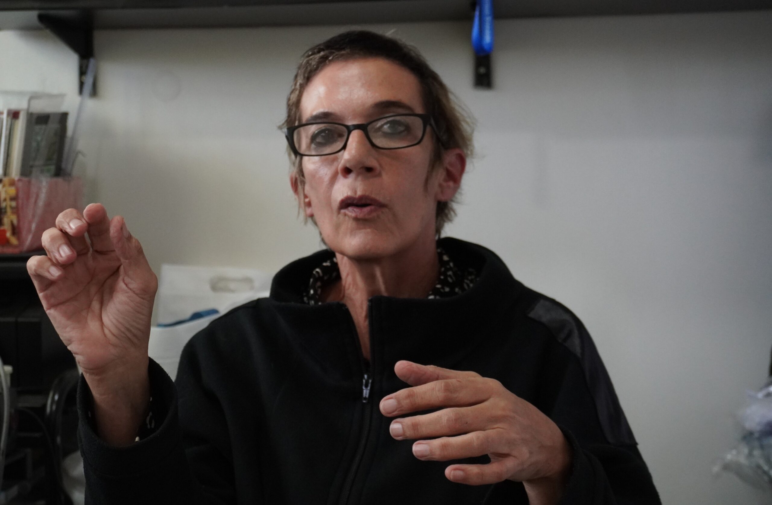 En este momento estás viendo Daniela Hozbor: “Producir vacunas te da soberanía y gobernabilidad sobre este insumo”<p class = "resumen">En diálogo con Soberanía Científica la investigadora reflexionó sobre el difícil momento que vive la ciencia argentina, los efectos del movimiento antivacunas en la salud de la población y las consecuencias de la pandemia.</p>