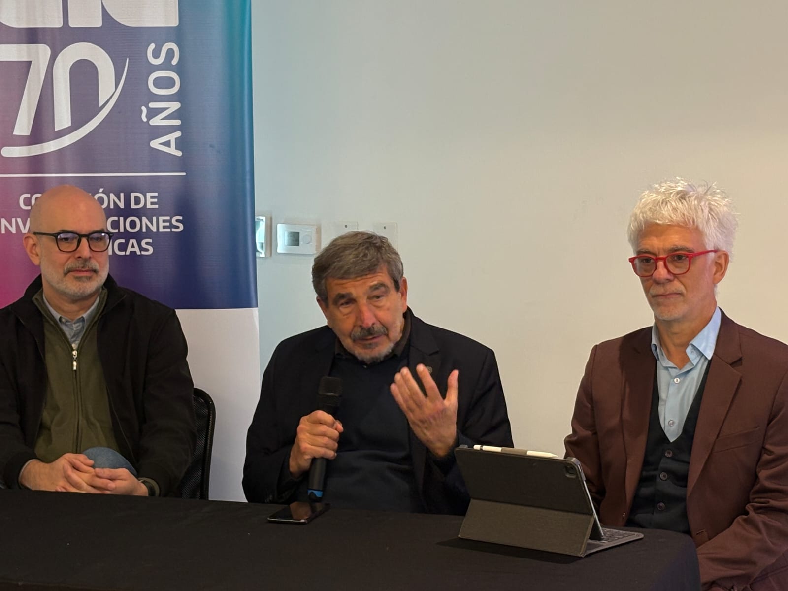 En este momento estás viendo La Provincia impulsa el uso de información satelital para la gestión pública<p class = "resumen">Representantes del sector público y científico-tecnológico participaron del encuentro sobre información satelital aplicada a la gestión bonaerense.</p>